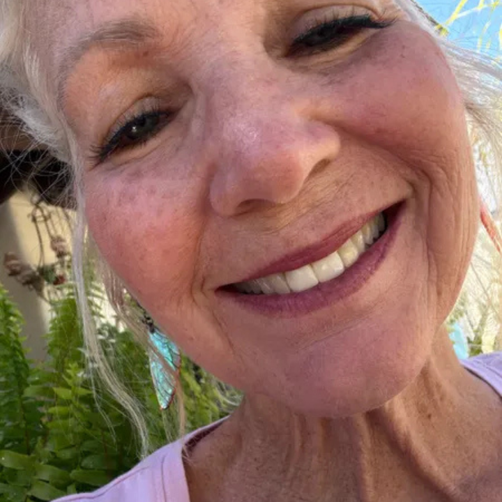 Review by Lisa J